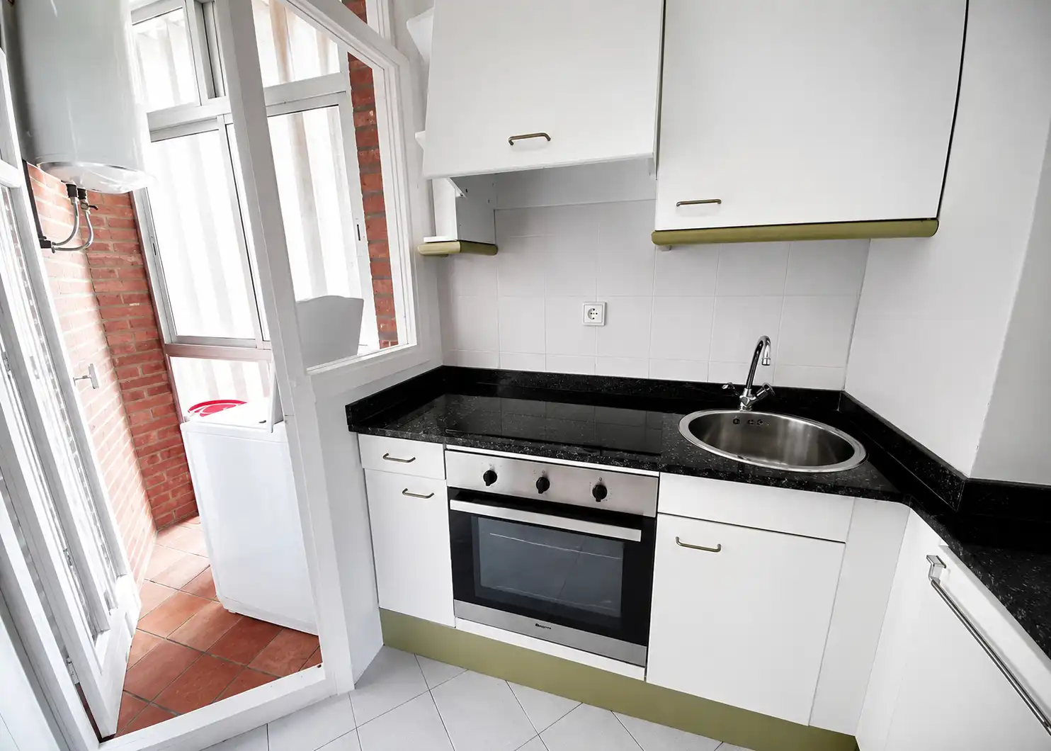 Kitchen of Duplexes for rent in Santander  with Storage room, Furnished and Oven