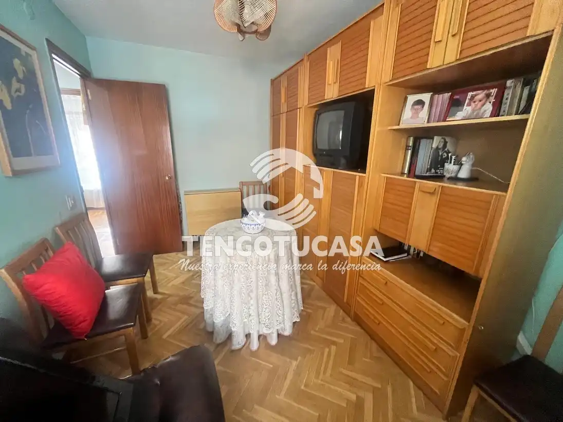 Piso en venta en Madrid con Terraza, Amueblado y Horno