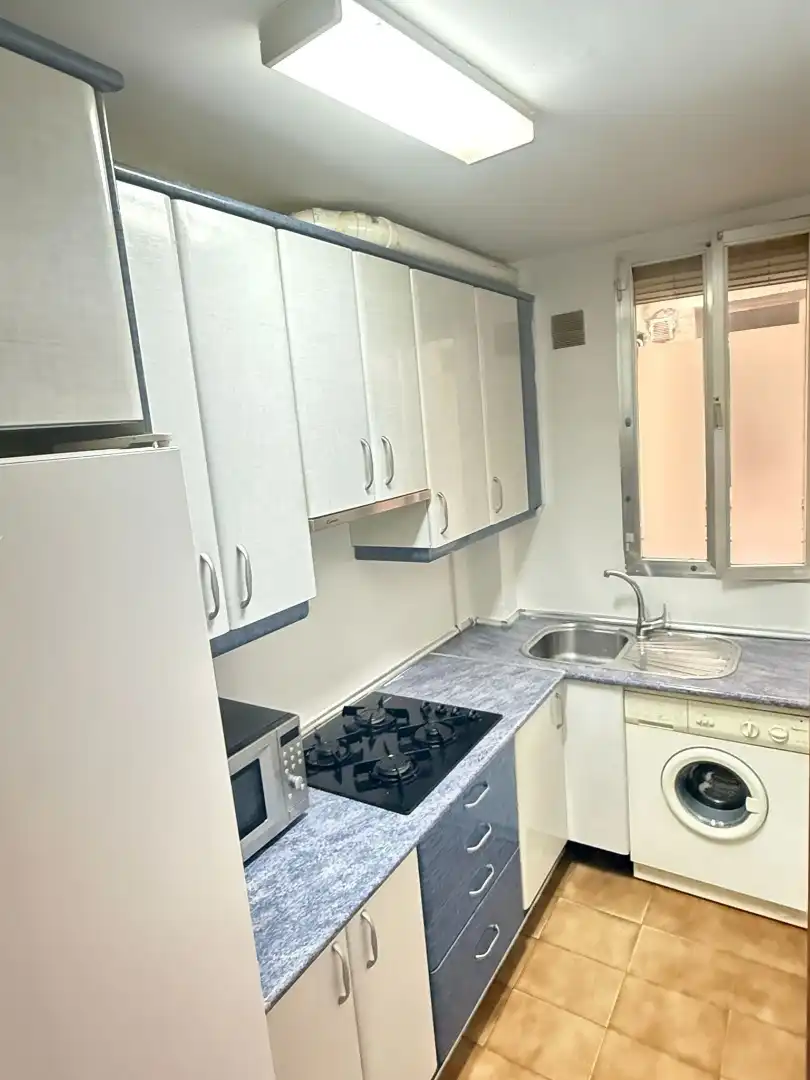 Kitchen of Flat for rent in Madrid  with Air Conditioner, Heating and Washing machine