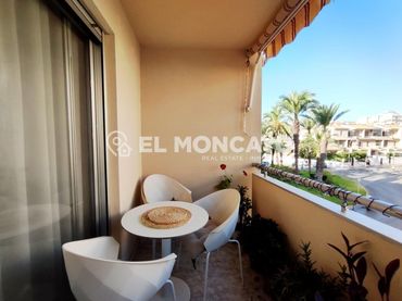 Apartamento con ascensor en venta en Guardamar Playa