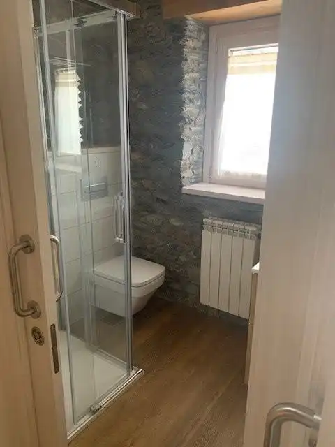 Baño de Finca rústica en venta en Esterri d'Àneu con Calefacción, Trastero y Amueblado