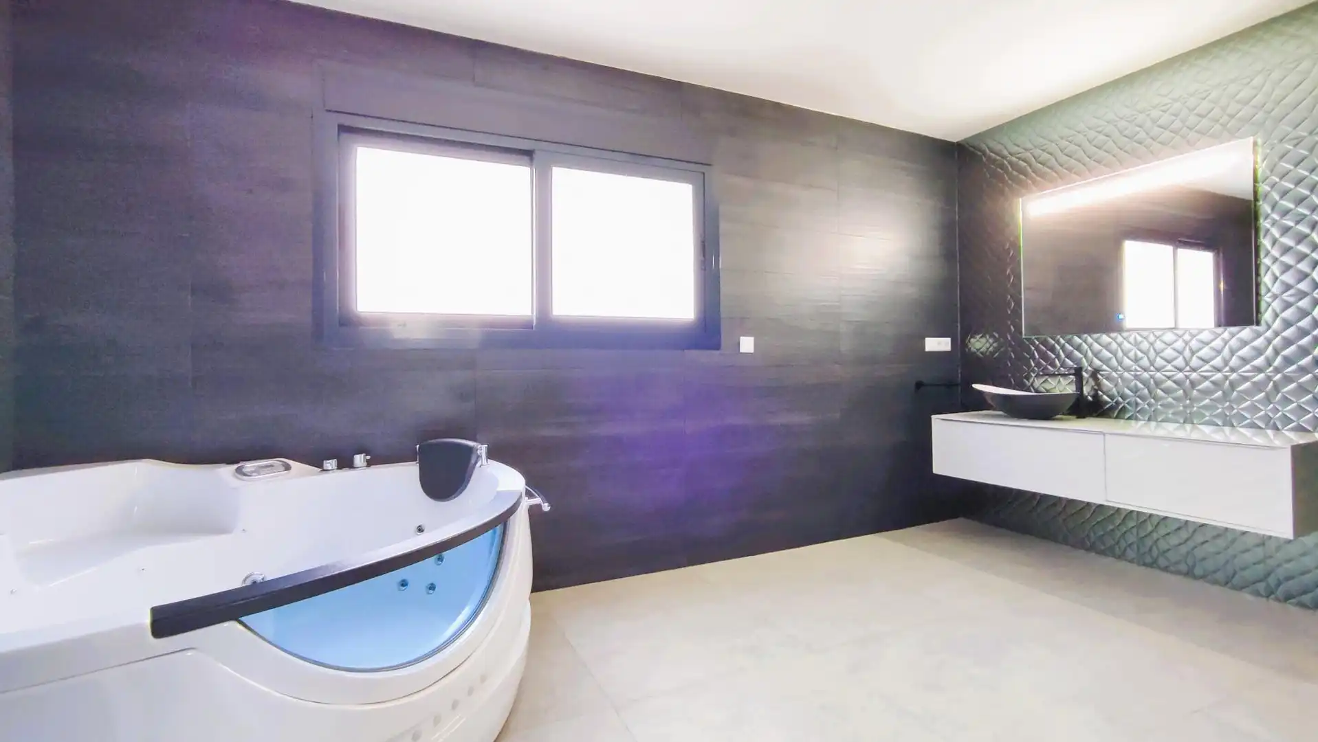 Bany de Casa o xalet en venda en Calpe / Calp amb Aire condicionat, Jardí privat i Terrassa