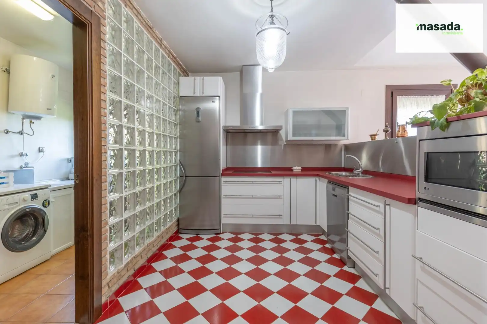 Cocina de Casa o chalet en venta en Vegas del Genil con Calefacción, Jardín privado y Piscina