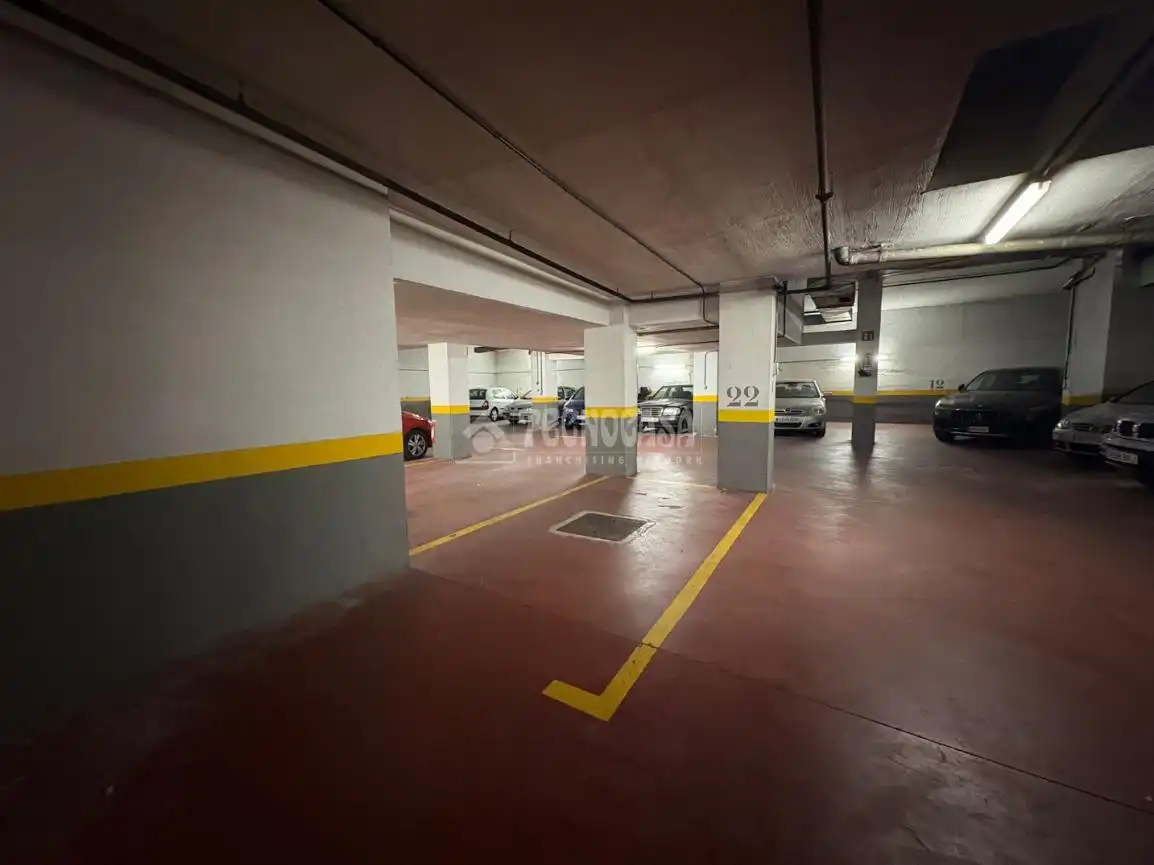 Einzelparkplatz zum Verkauf in Calle de Lérida, imagen 4