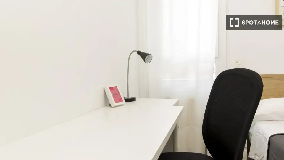 Room in Zaragoza, Zaragoza