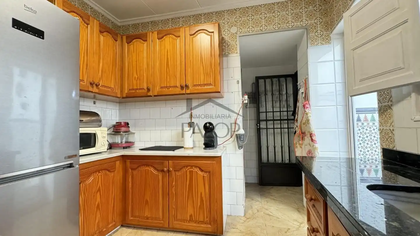 Kitchen of Houses for sale in La Pobla Llarga  with Private garden, Terrace and Storage room