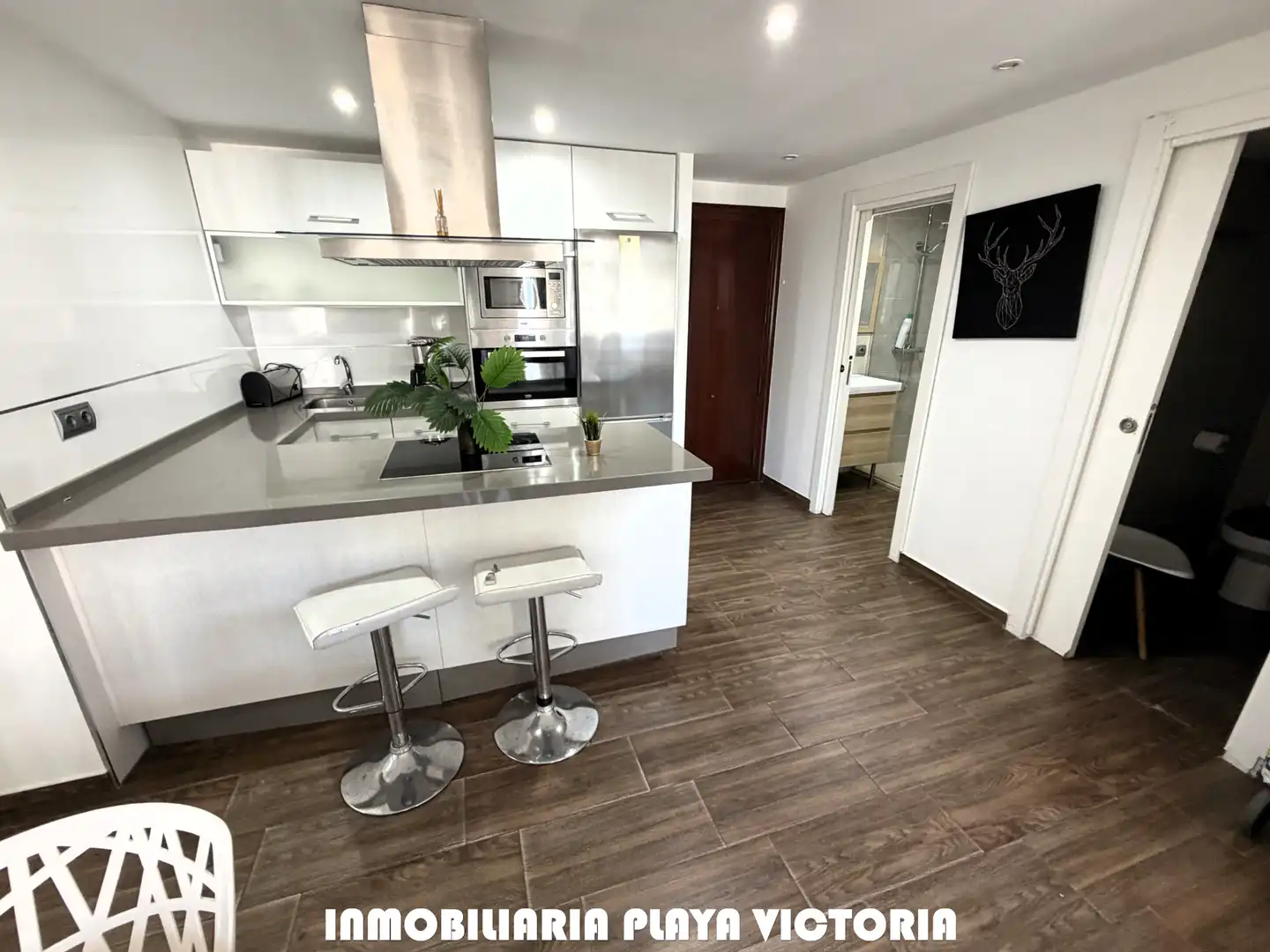 Kitchen of Flat for sale in Cádiz  with Air Conditioner, Oven and Washing machine