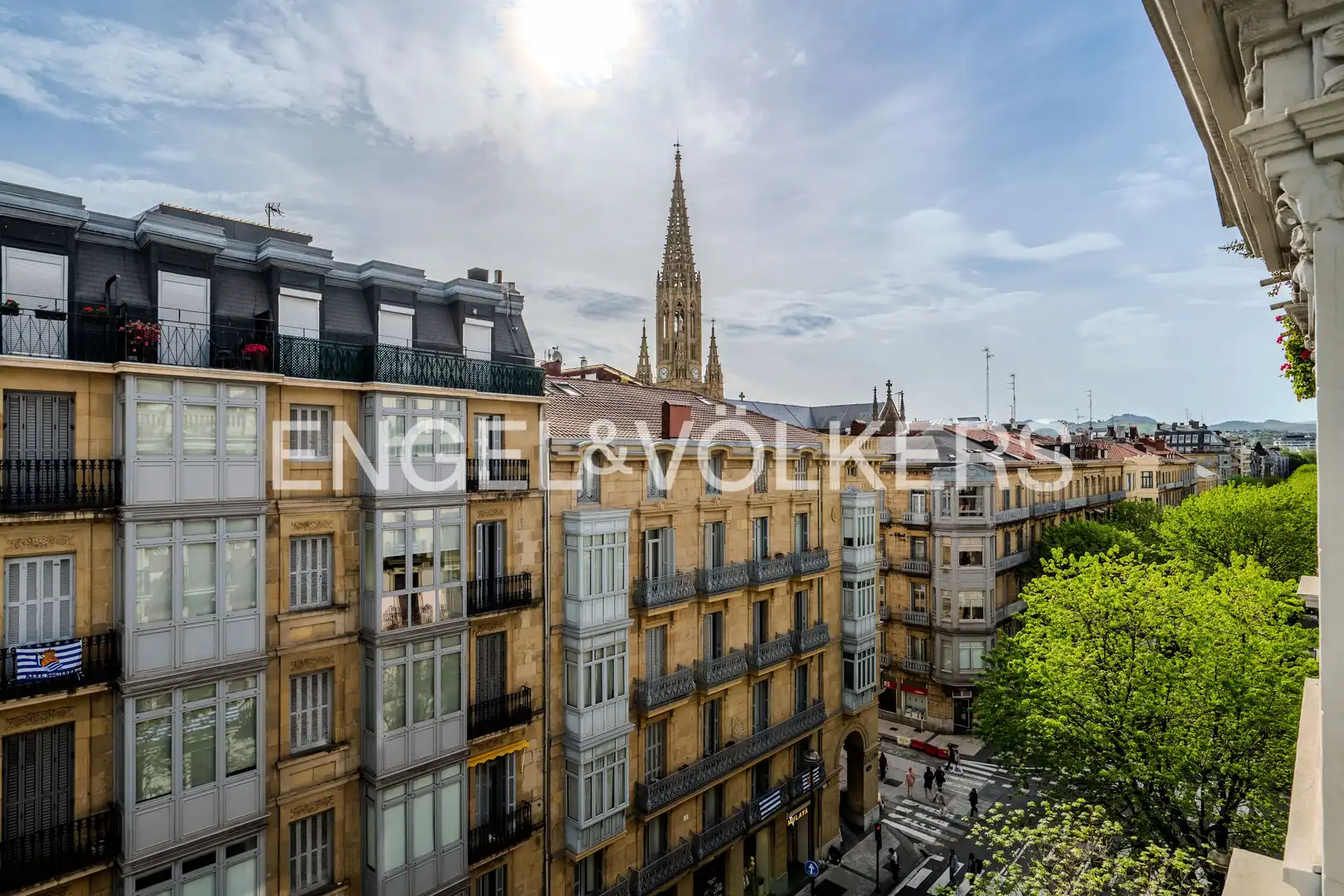 Vista exterior de Pis en venda en Donostia - San Sebastián  amb Aire condicionat, Calefacció i Parquet