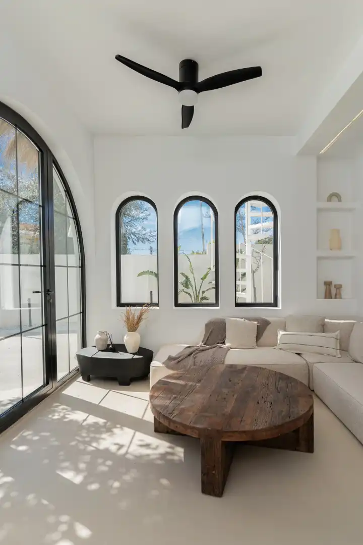 Living room of Detached homes for sale in Torremolinos  with Air Conditioner, Terrace and Swimming Pool