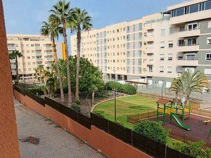 Vista exterior de Piso de alquiler en Las Palmas de Gran Canaria con Terraza