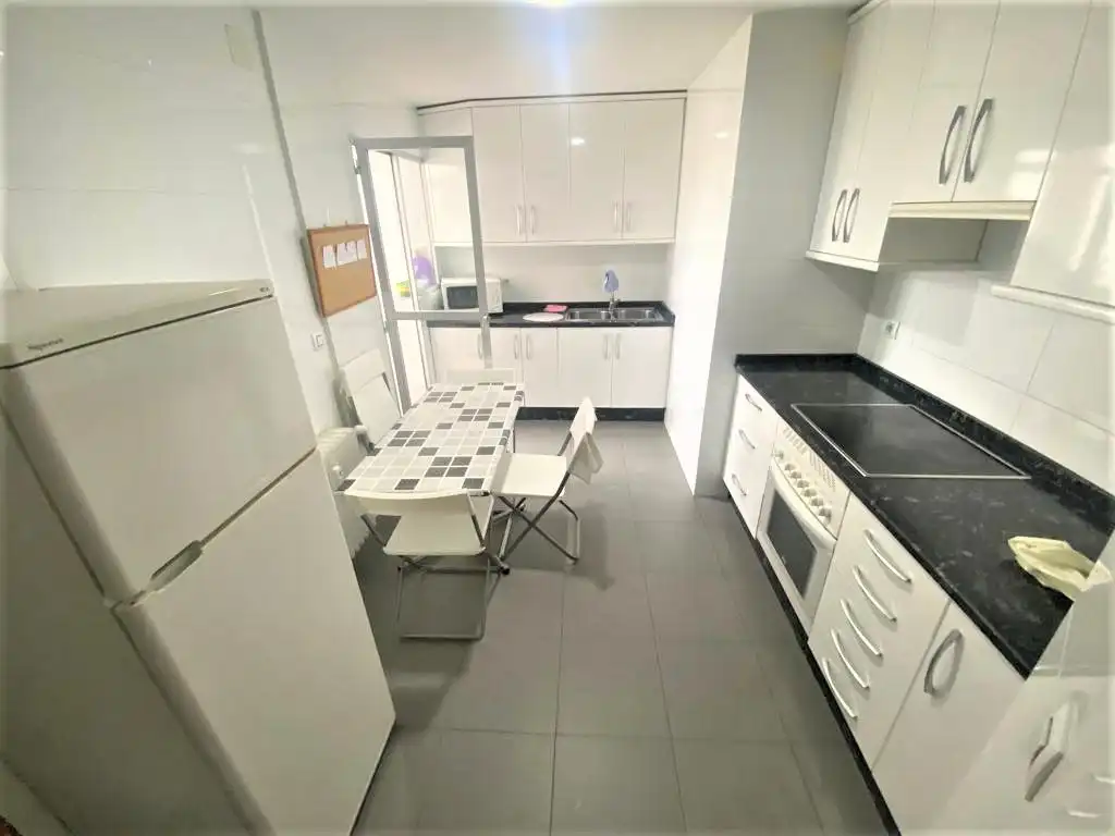 Flat for rent in BONDAD, Centro