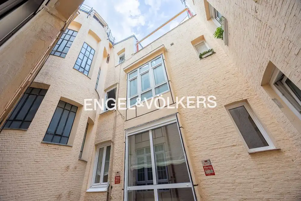 Vista exterior de Piso en venta en Madrid con Aire acondicionado, Calefacción y Trastero