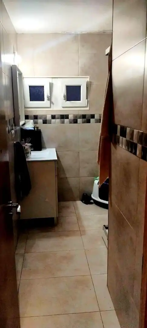 Badezimmer von Wohnung zur Miete in Oviedo  mit Heizung, Abstellraum und Möbliert