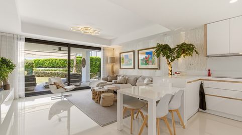 Foto 3 de Planta baixa en venda a Benatalaya, Estepona