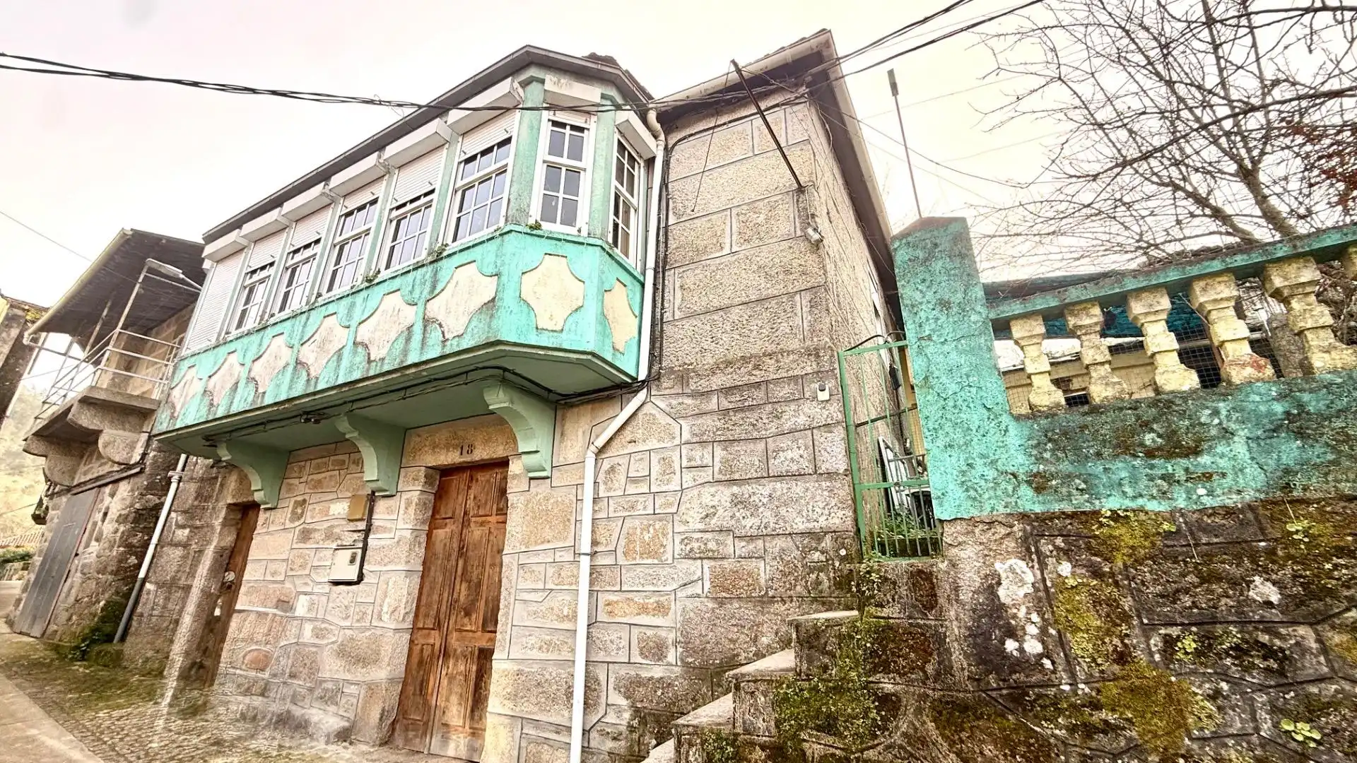 Vista exterior de Casa o xalet en venda en A Arnoia amb Jardí privat i Moblat