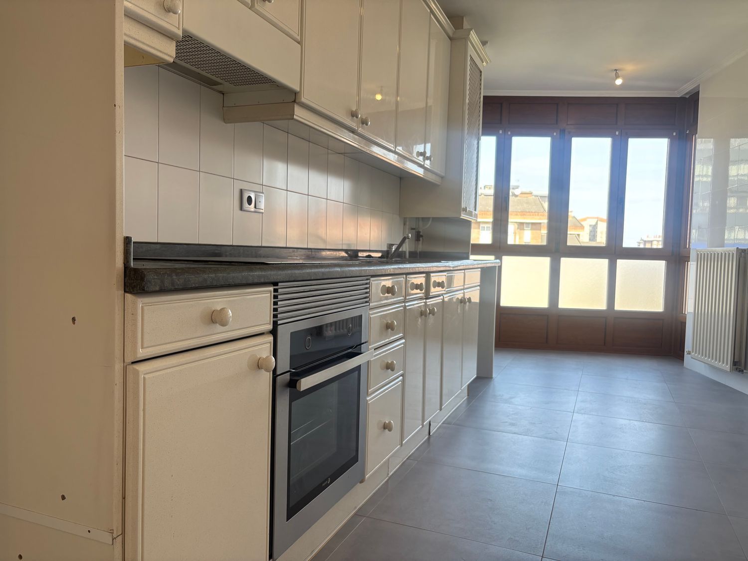 Kitchen of Flat to rent in Gijón   with Heating, Storage room and Swimming Pool