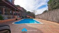 Swimming pool of House or chalet for sale in L'Ametlla del Vallès  with Air Conditioner, Terrace and Swimming Pool