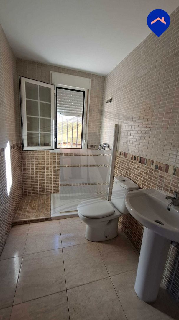 Baño de Casa adosada en venta en Carranque con Calefacción, Terraza y Internet