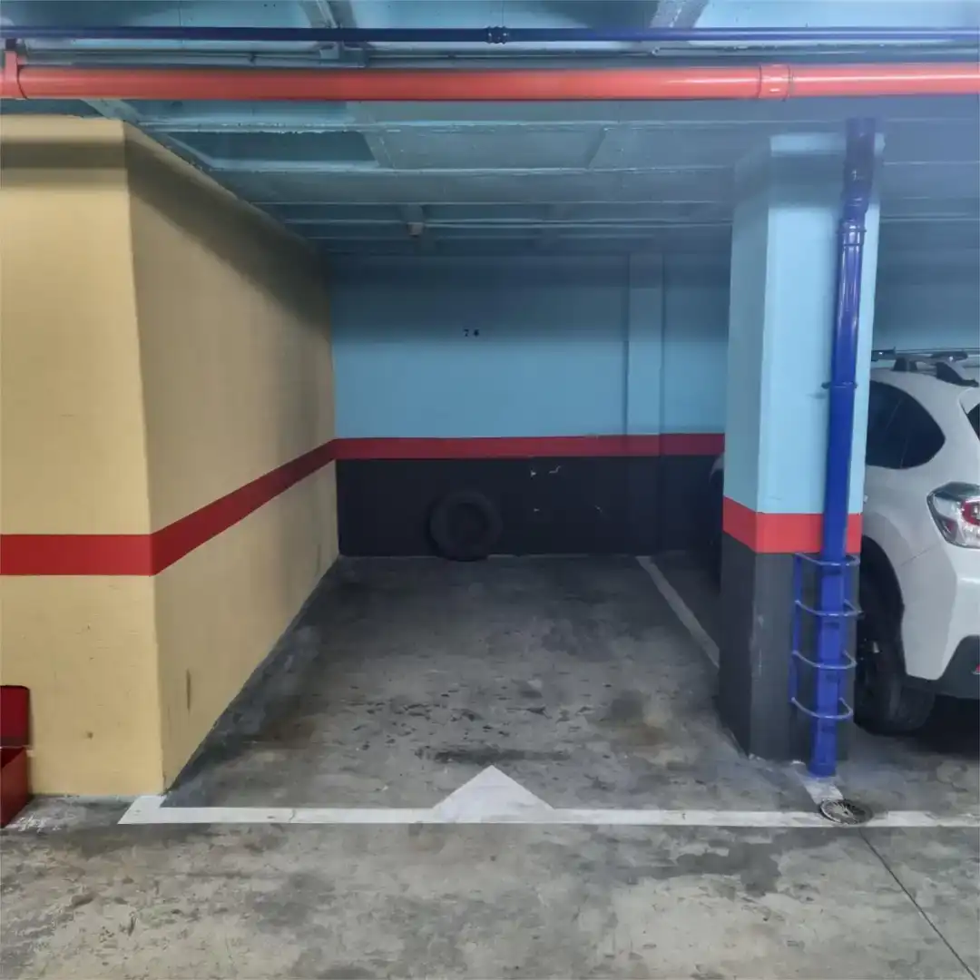 Parking of Garage for rent in Madrid