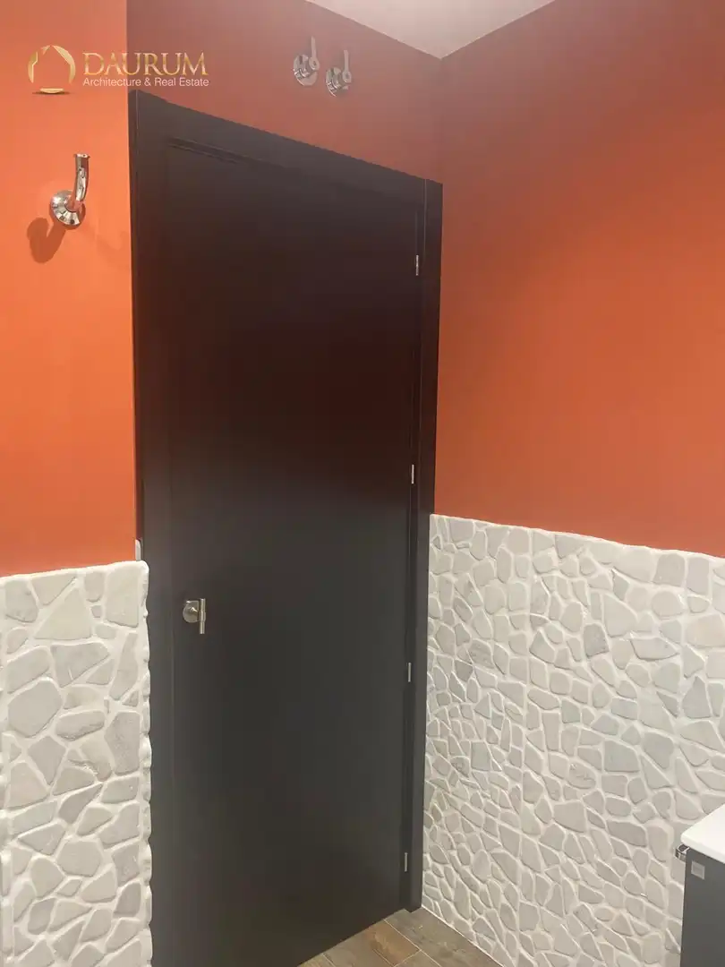 Baño de Piso en venta en Madrid con Calefacción, Terraza y Amueblado