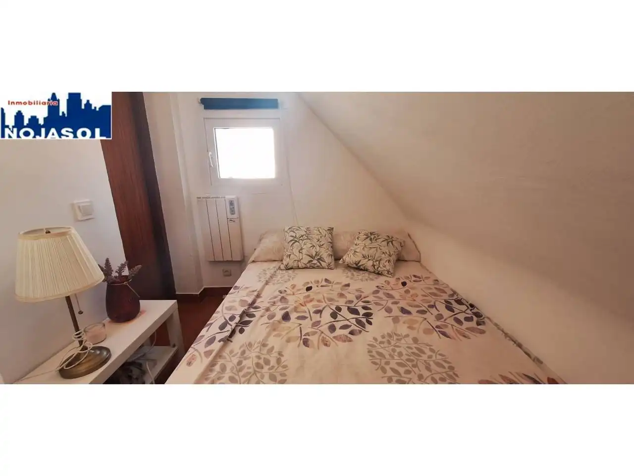 Dormitori de Apartament de lloguer en Noja amb Calefacció, Terrassa i Moblat