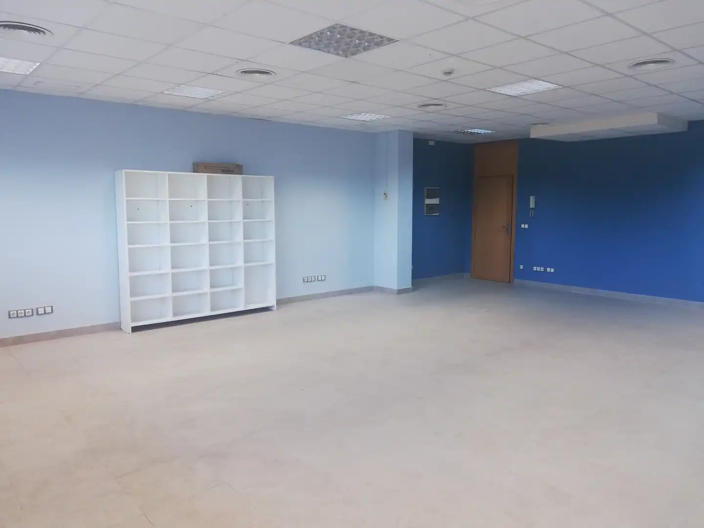 Büro mit Aufzug zur Miete in Avenida República Argentina, imagen 2