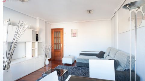 Foto 4 de Apartamento en venta en Calle de Antonio López, Castilla - Hermida, Santander