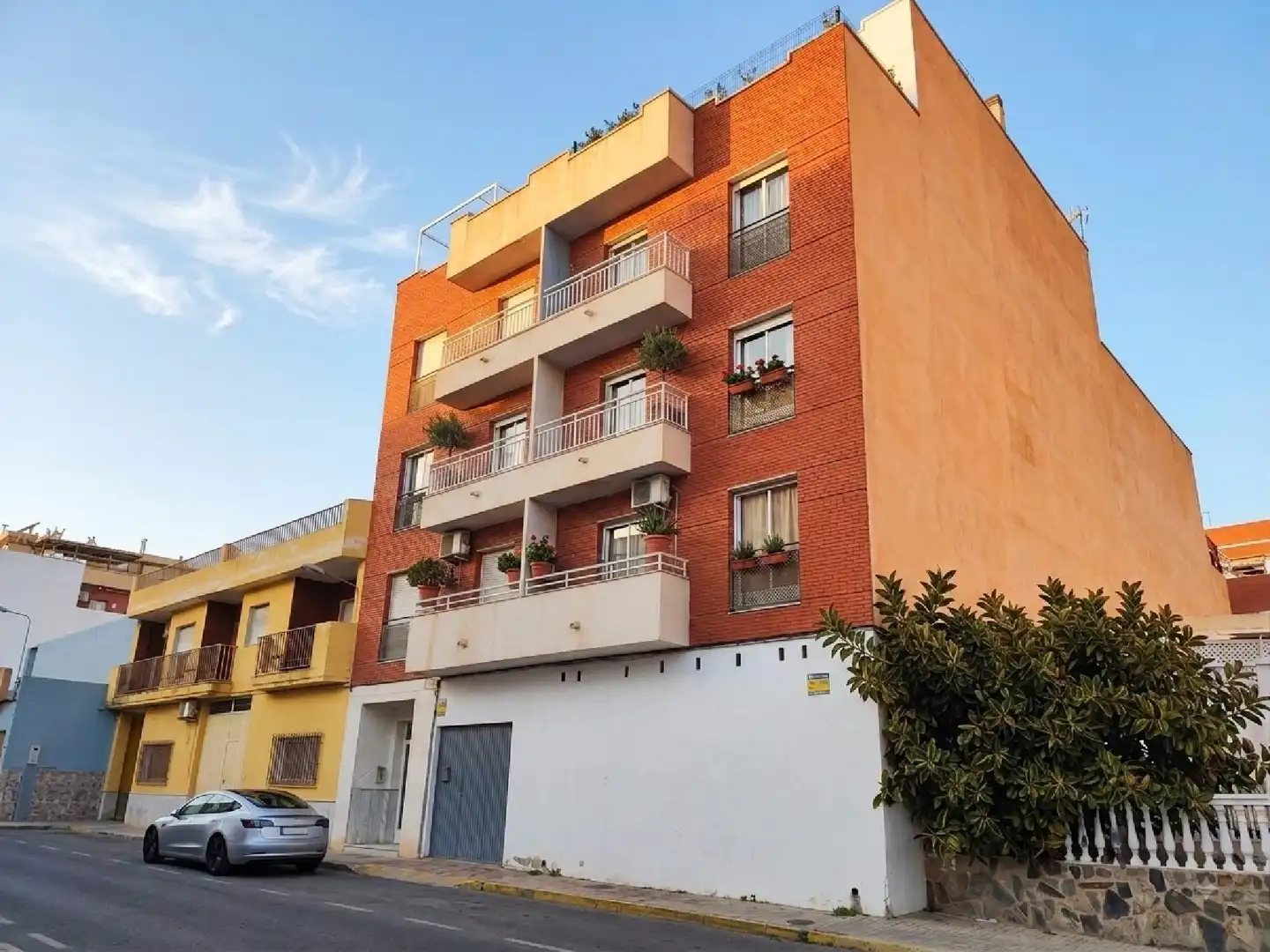 Vista exterior de Pis en venda en El Ejido