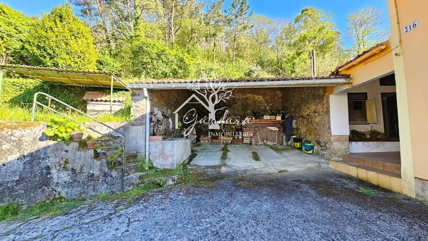 Vista exterior de Casa o xalet en venda en Ferrol amb Calefacció i Traster