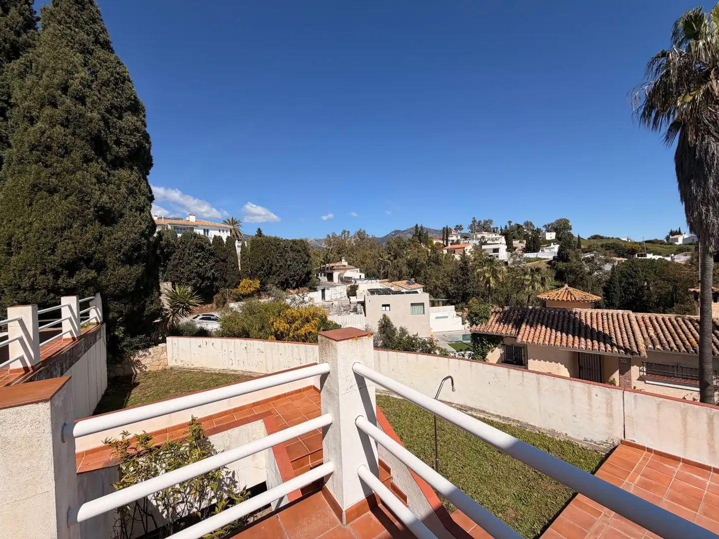 Detached house with pool for sale in Calle Jazmines de Compomijas, imagen 5