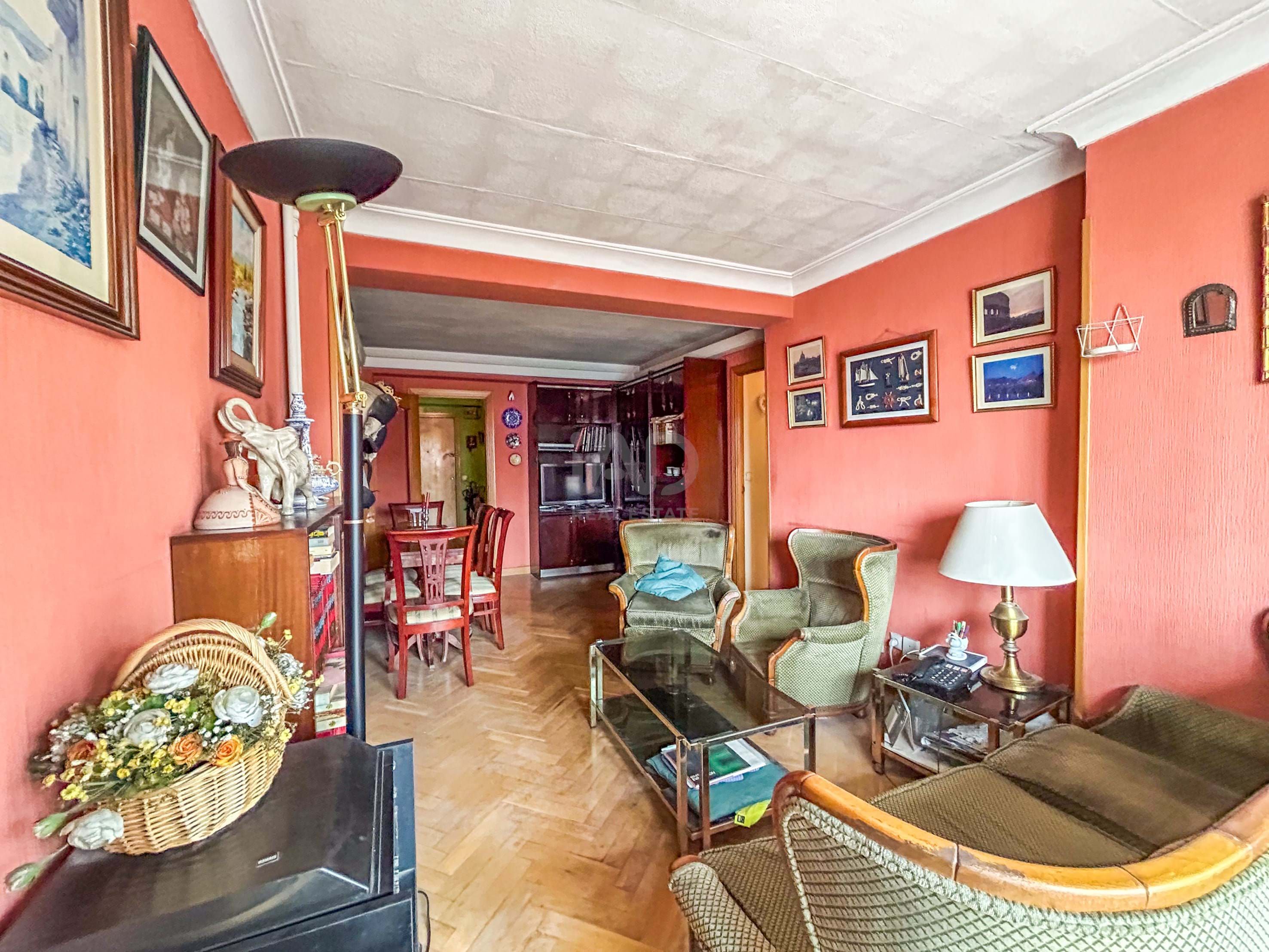 Living room of Flat for sale in  Madrid Capital  with Heating and Terrace