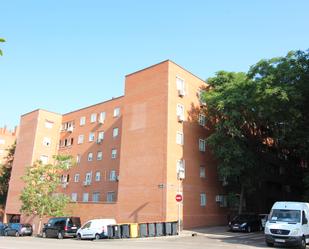 Exterior view of Flat for sale in  Madrid Capital  with Heating, Terrace and Alarm
