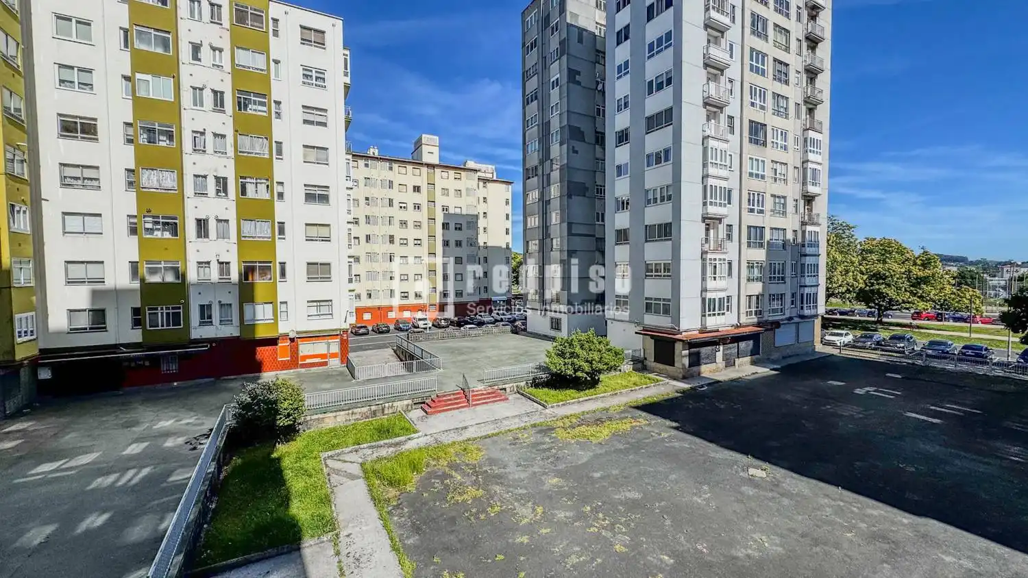 Vista exterior de Pis en venda en Ferrol amb Terrassa i Traster