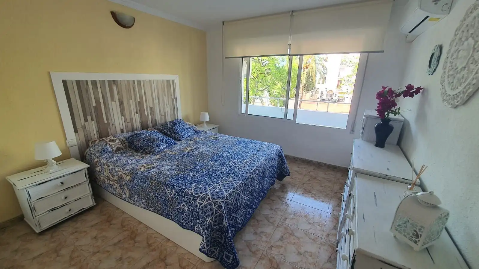 Bedroom of Apartments for rent in Benalmádena  with Air Conditioner, Terrace and Community pool