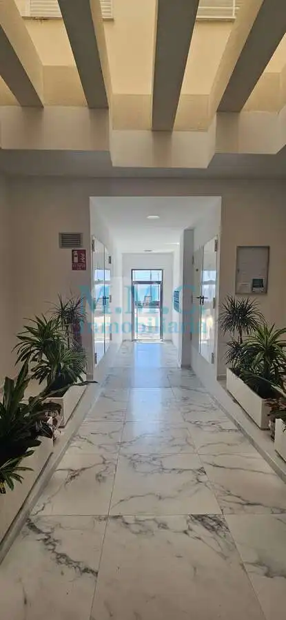 Wohnung zur Miete in Roquetas de Mar mit Klimaanlage, Terrasse und Möbliert