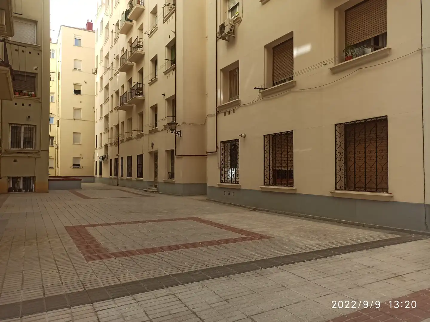 Exterior view of Flat for sale in Madrid  with Air Conditioner, Heating and Parquet flooring