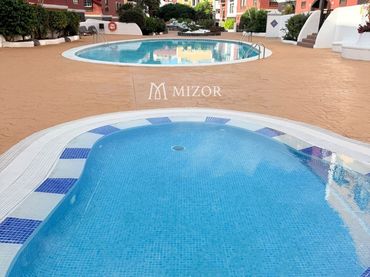 Pis amb piscina en venda a Jardin Botanico