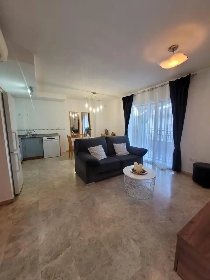 Sala d'estar de Casa o xalet en venda en Mutxamel amb Aire condicionat, Terrassa i Piscina