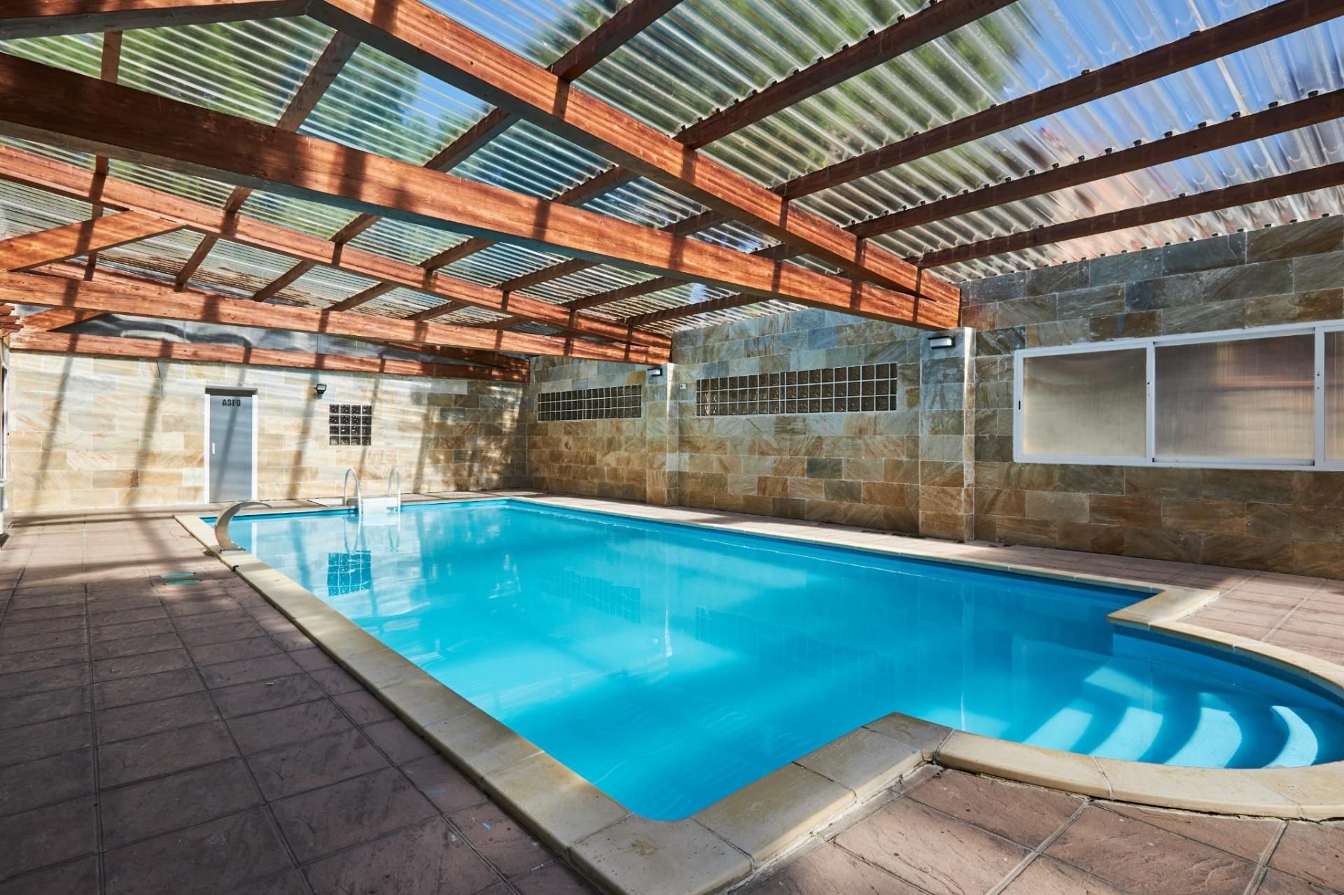 Piscina de Casa o xalet en venda en Peñalba de Ávila amb Jardí privat, Terrassa i Piscina