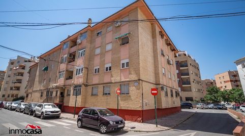 Foto 2 de Piso en venta en Calle Calle Guadalcázar, Barrio de Zaidín, Granada Capital