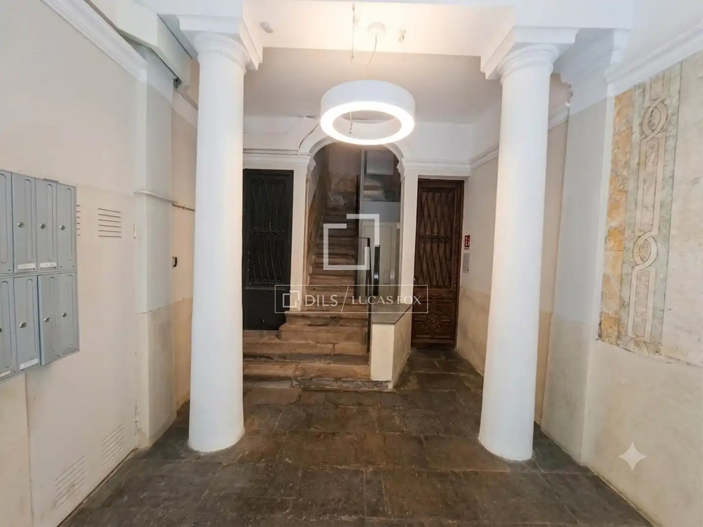 Piso en venta en Barcelona con Aire acondicionado, Terraza y Amueblado