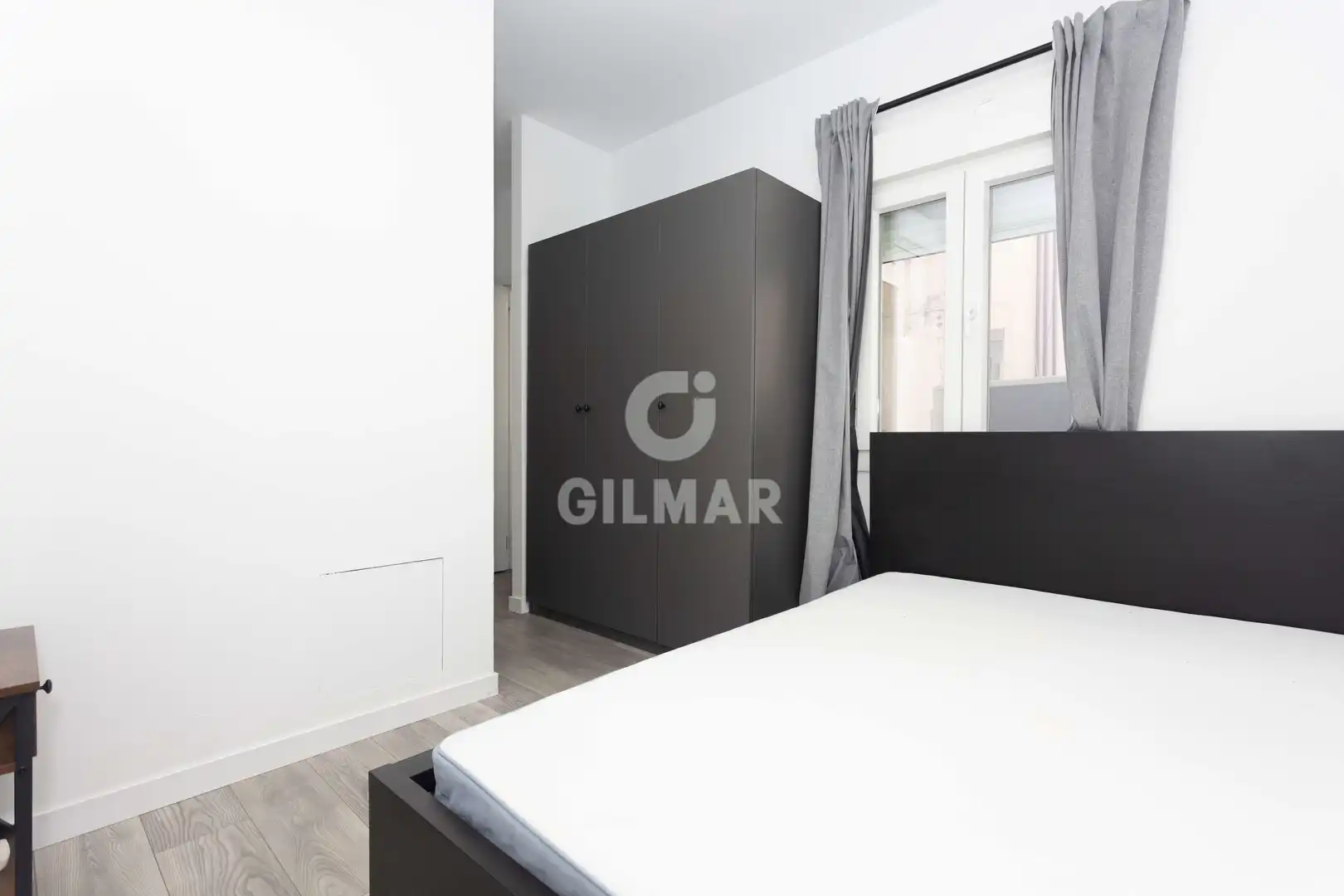 Habitación de Piso en venta en Madrid con Calefacción y Balcón