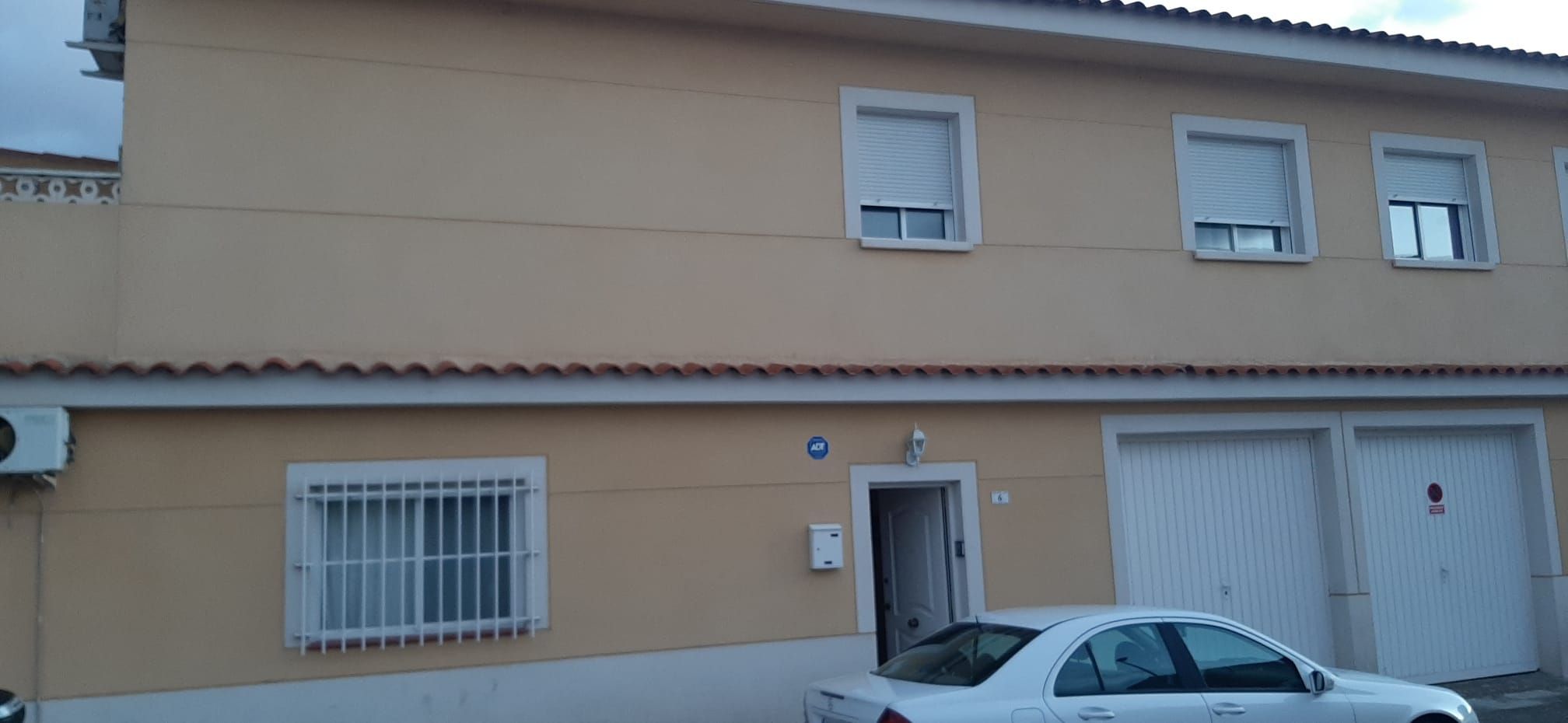 Vista exterior de Casa o xalet en venda en Carrión de Calatrava amb Aire condicionat i Terrassa