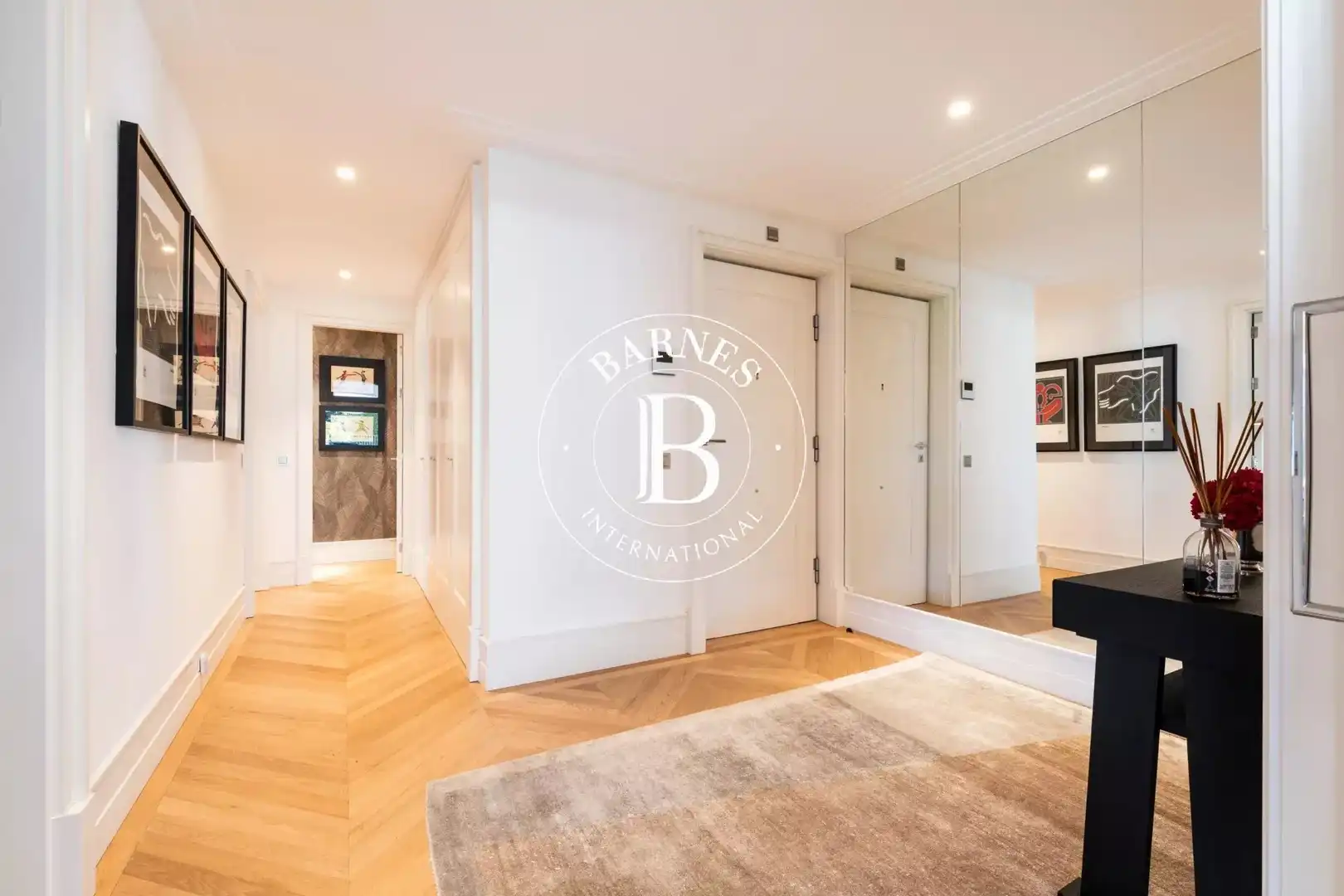 Flat for rent in Madrid  with Air Conditioner, Terrace and Furnished