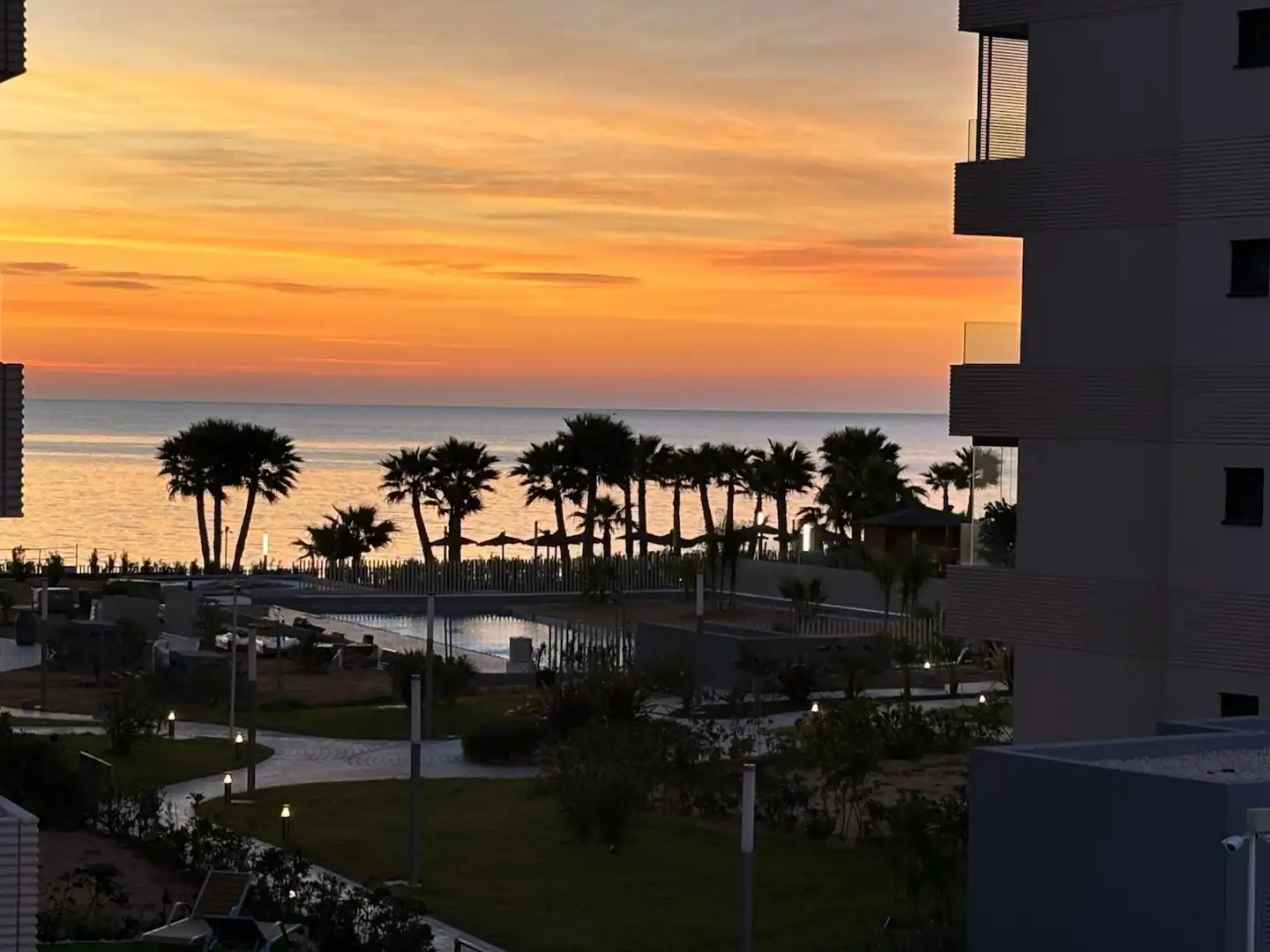 Vista exterior de Casa o xalet en venda en Torrevieja amb Aire condicionat, Calefacció i Jardí privat