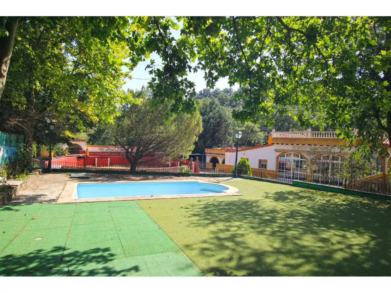 Jardín de Terreno en venta en Valdegrudas, Guadalajara