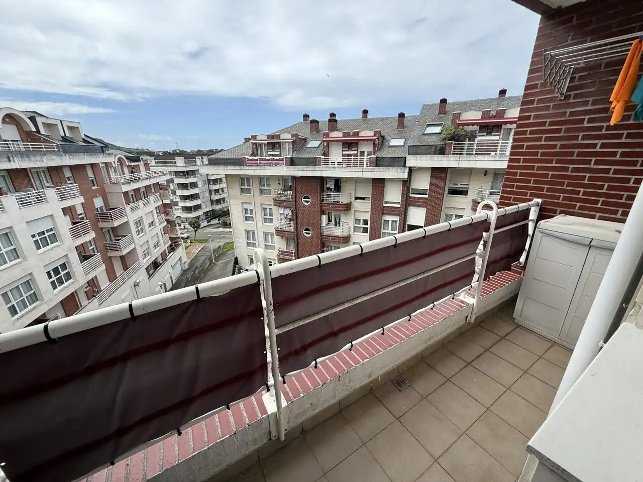 Terraza de Piso en venta en Castro-Urdiales con Calefacción, Parquet y Terraza