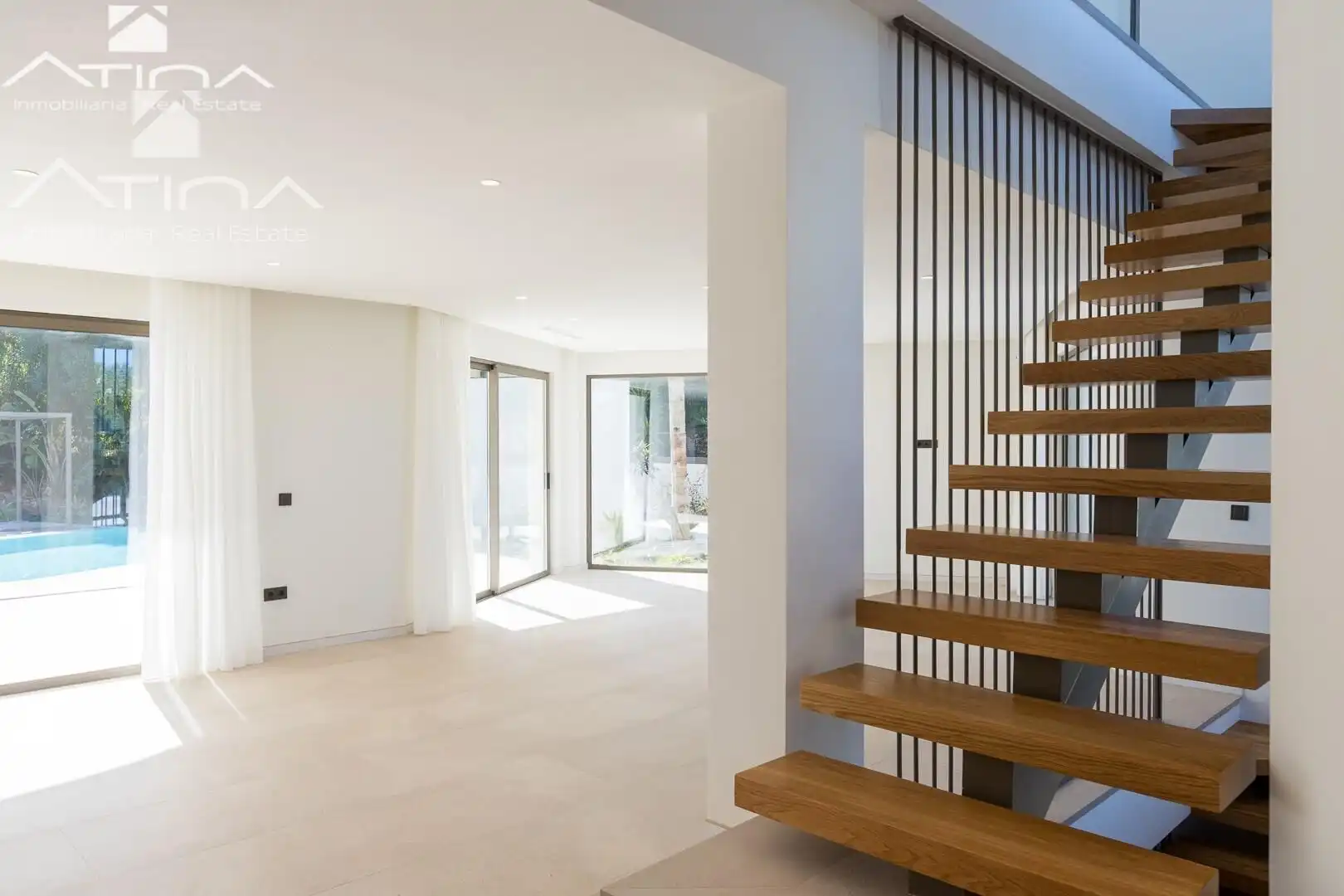 Houses for sale in Jávea / Xàbia  with Air Conditioner, Heating and Private garden