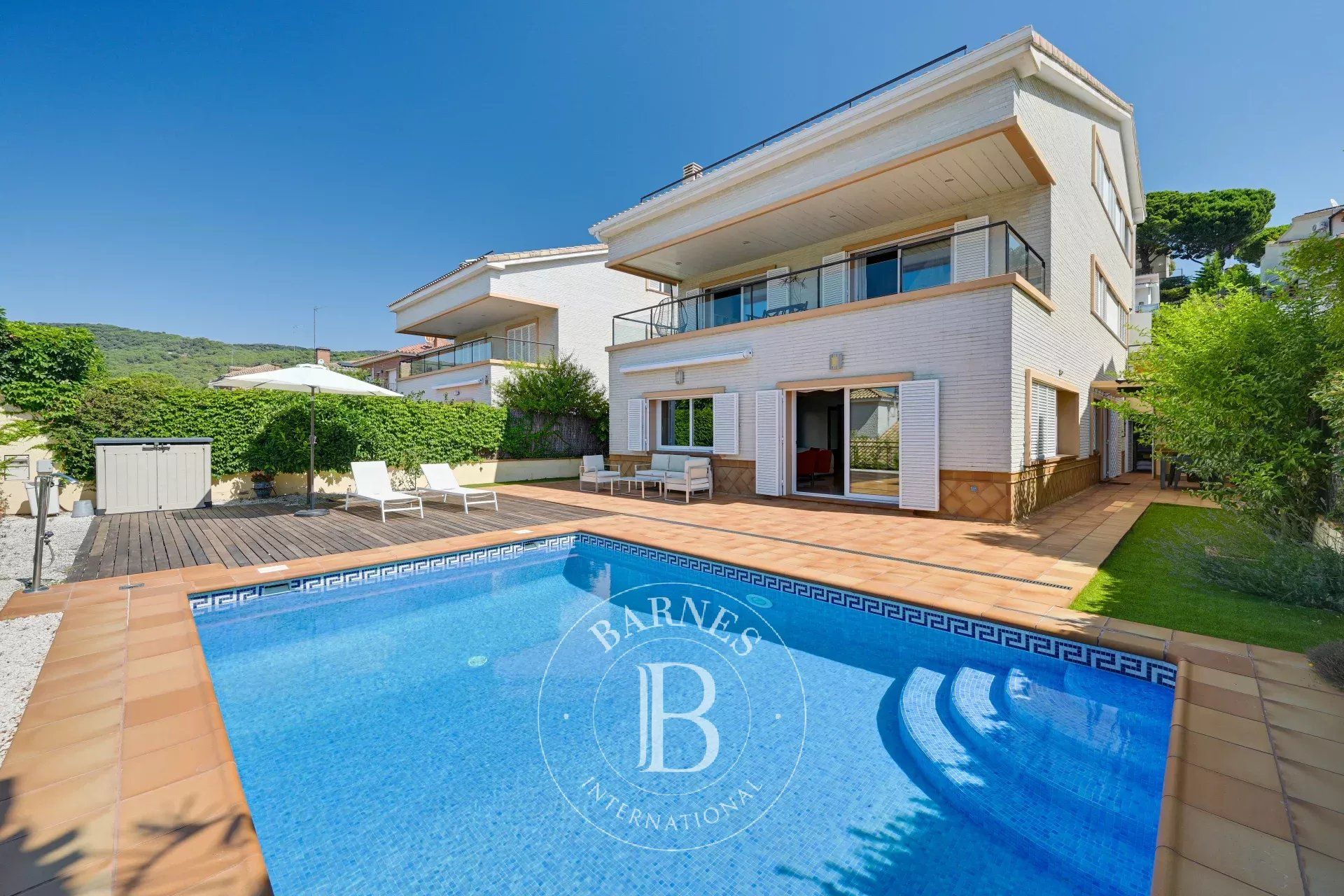 Exterior view of House or chalet for sale in Vilassar de Dalt  with Air Conditioner, Heating and Terrace