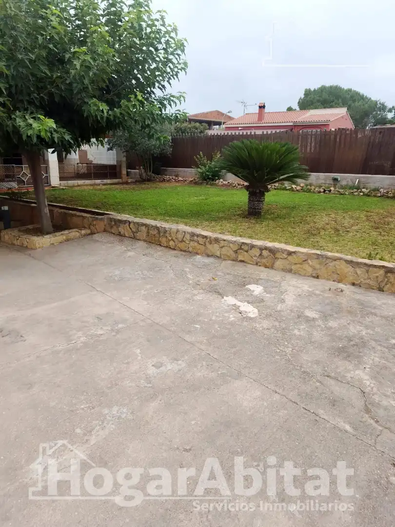 Villa con piscina in vendita a Calle Trébol Urbanización pla del sol, imagen 3